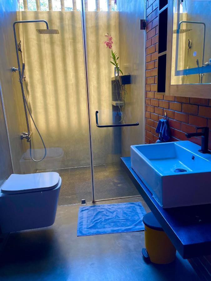 Negombo Morawala Beach Villa 외부 사진
